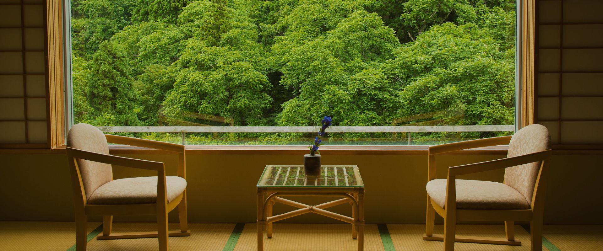 温泉旅館の風景